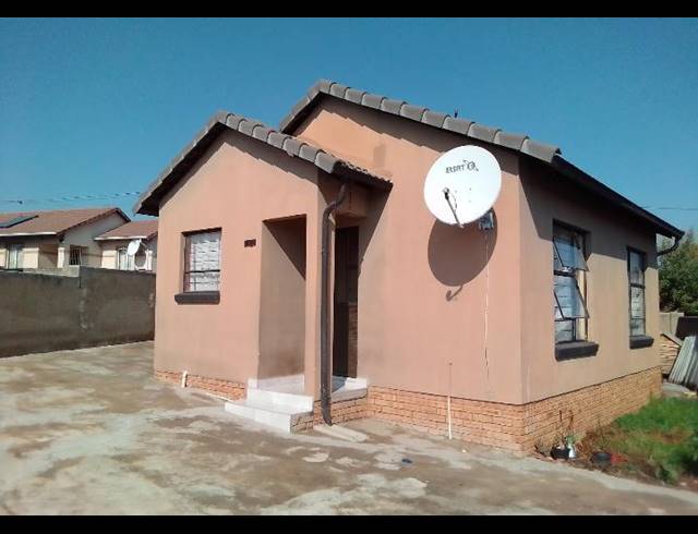 2 BEDROOM PROPERTY TO RENT IN KAYA SAND